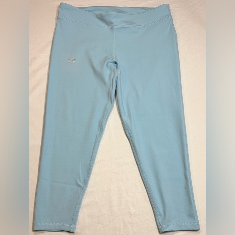 Under Armour Girls YXL Light Blue Leggings with Stretchy Fit for Comfort NWT